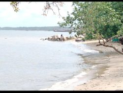 Menikmati Indahnya Pantai “Jimbaran” Di Arah Barat Bangka Selatan