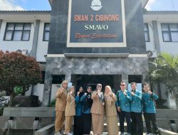 TINGKATKAN PELAYANAN DIGITAL SEKOLAH, SMA MUHAMMADIYAH PLUS TOBOALI MELAKUKAN STUDI INSPIRASI KE SMAN 2 CIBINONG