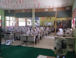 Edukasi Fast Food dan Pencegahan Obesitas di SMAN 1 Namang