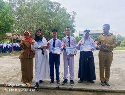 Pelajar SMPN 1 Pulau Besar Luncurkan Buku Antologi Puisi