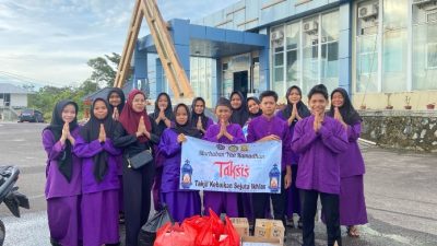 OSIS dan ROHIS Gelar Aksi Taksis di RSUD Kriopanting