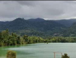 Akek Antak Mau Membuat Gunung di Pulau Bangka