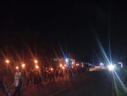 Santri Ponpes Uwais Al Qorni Tempilang Gelar Pawai Obor dan Takbiran dalam Menyambut Idul Adha 1446 H