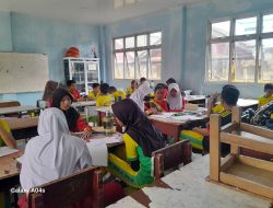 DAMPAK KEKURANGAN RUANG KELAS TERHADAP PROSES PEMBELAJARAN
