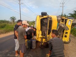 Benturan di Senja Hari: Jeritan di Balik Kecelakaan 3 Mobil Beruntun Desa Tebing