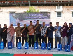 Prof. Ibrahim Launching Air Minum Isi Ulang “Aiqite” Produksi UBB