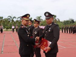 Kapolres Bangka Barat AKBP Pradana Aditya Pimpin Upacara, 94 Personel Terima Satya Lencana dari Presiden Prabowo
