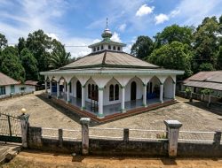 Masjid Al Muttaqin, Kampung Pisang 