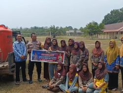 Saat Air Menjadi Barang Berharga di Sekolah, Polsek Simpang Teritip Turun Bawa Bantuan